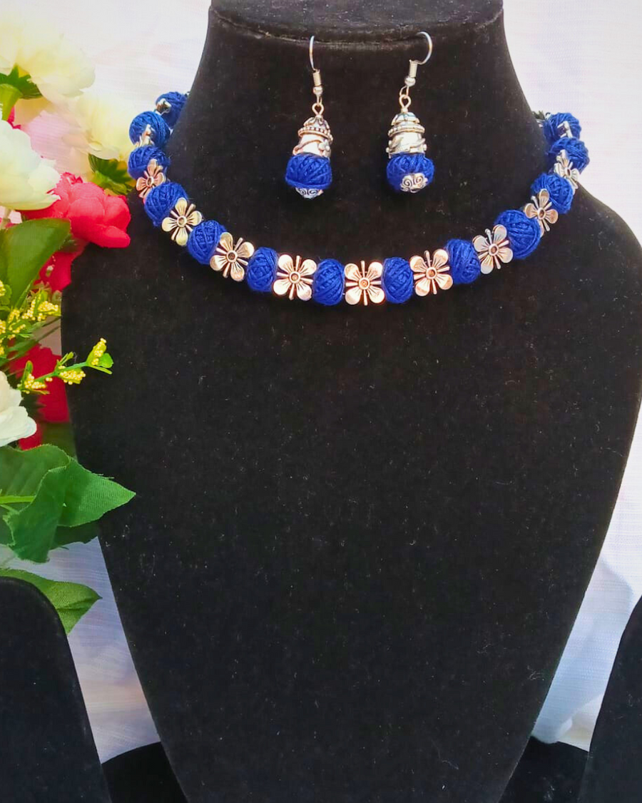 Blue Cottan Beads Oxide Necklace